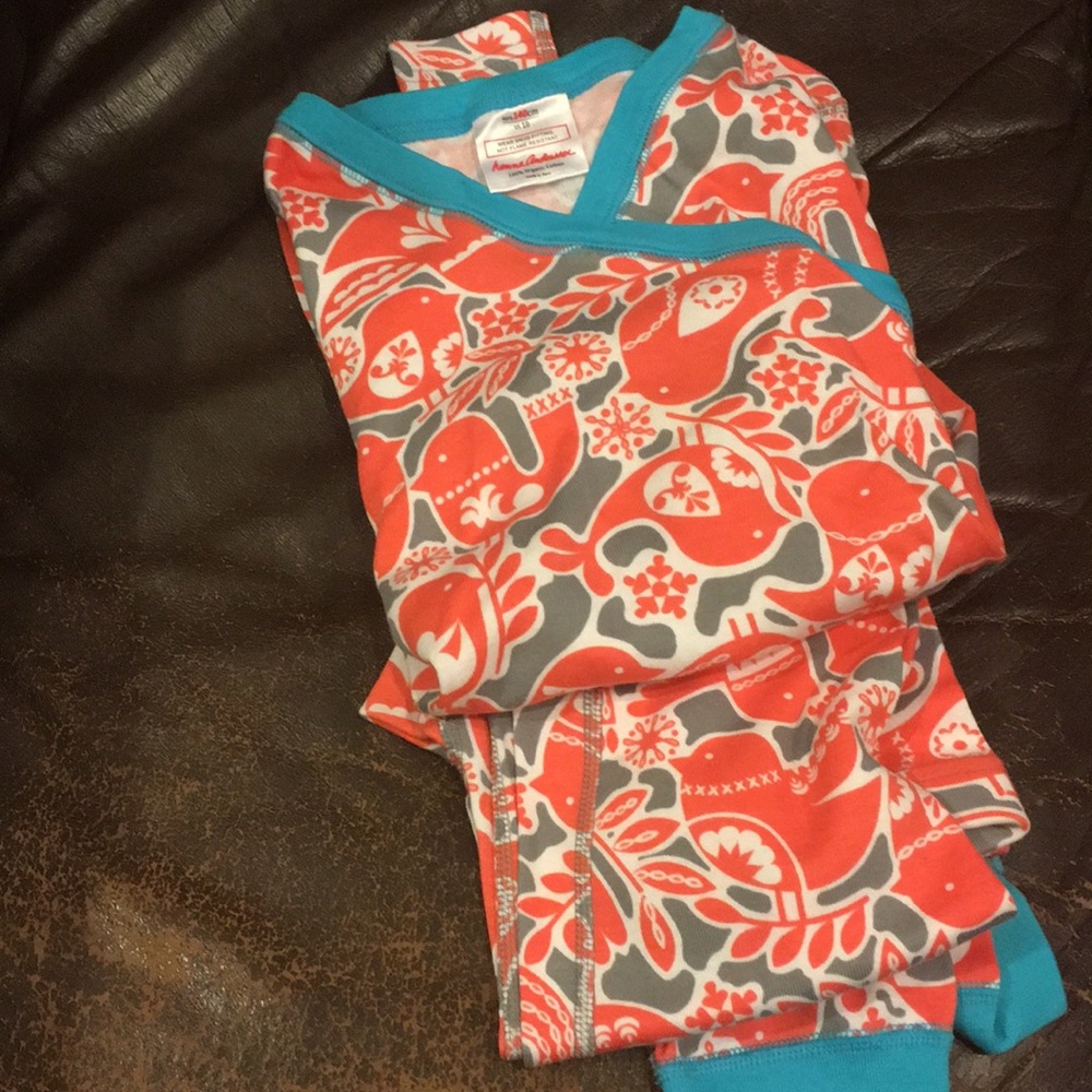 Girls partridge print Hanna Andersson pajamas